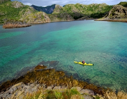 Lofoten kayaking by Casper Tybjerg 